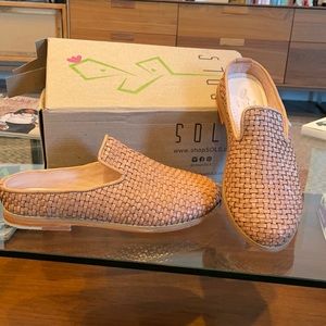Brand new, never worn, Sols Pilar shoes, Tan, W8.